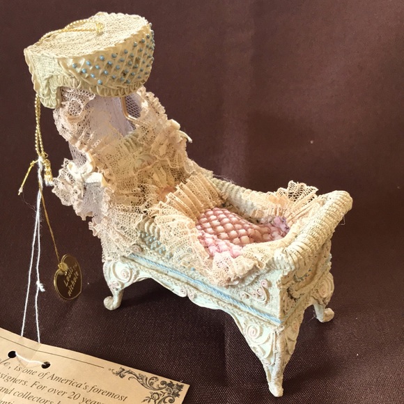 Vintage Ornament Louis Nichole Victorian Baby In a Cradle - Picture 6 of 8